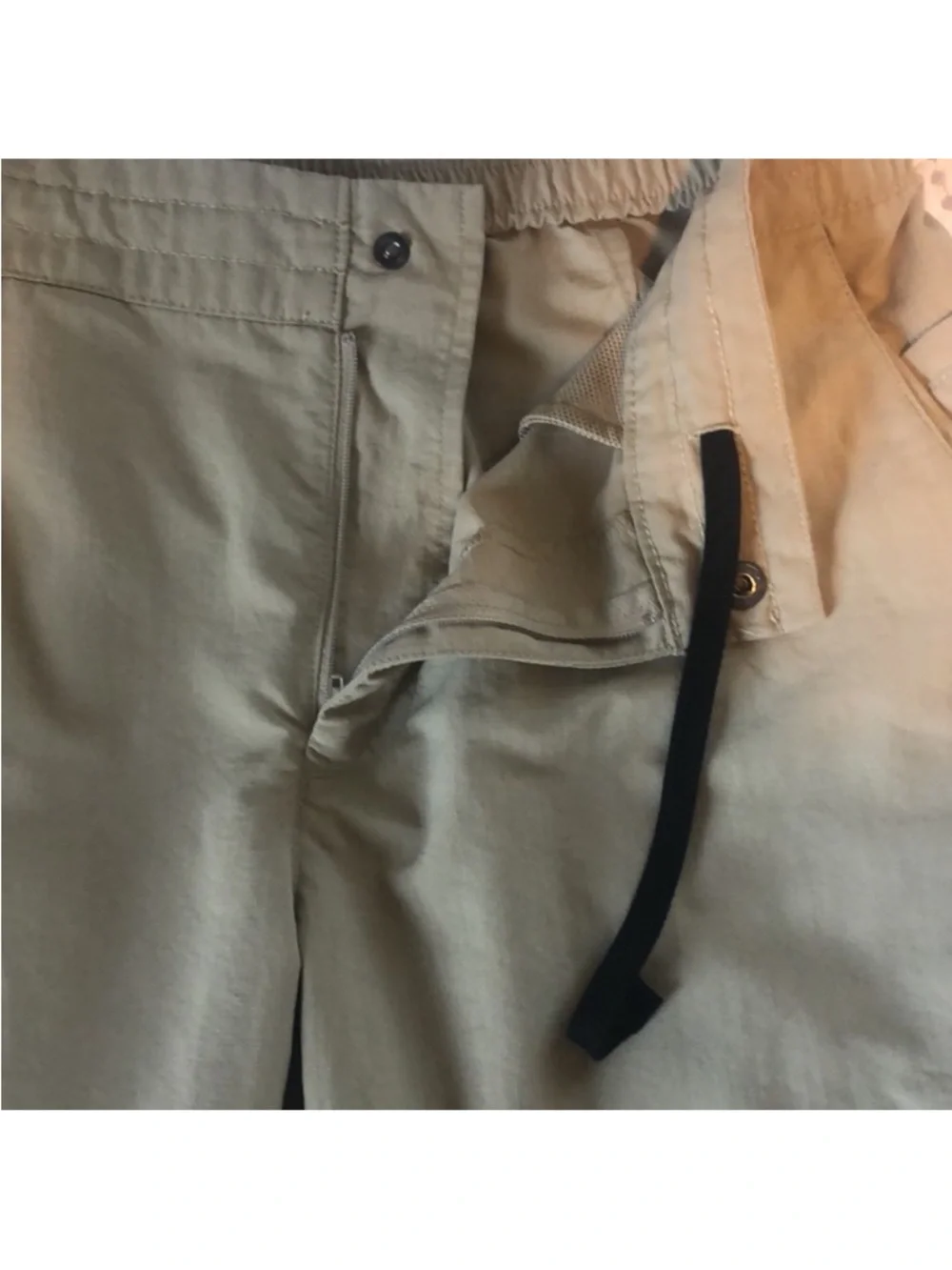 The North Face Paramount Horizon Hiking Adventure Athletic Tan Shorts Medium